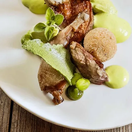 Unterwirt - Restaurant & 酒店 埃布斯镇